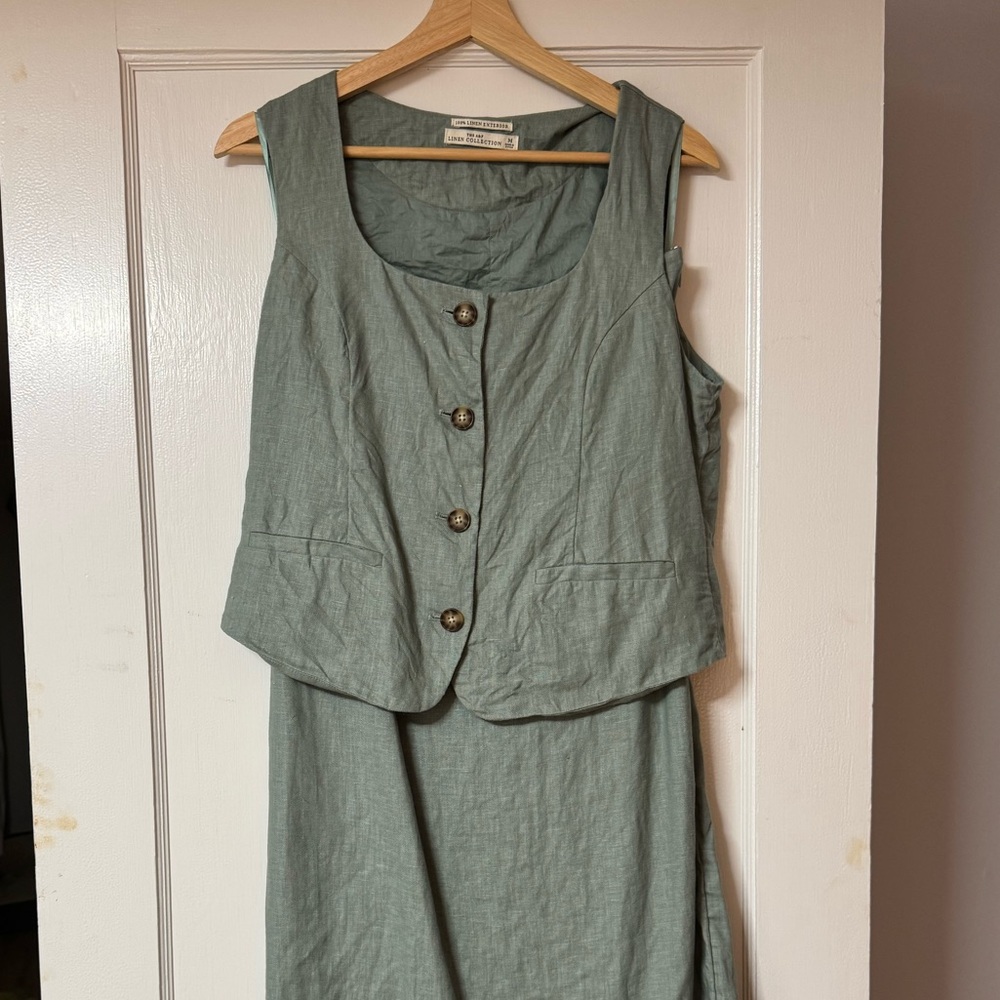 Abercrombie Linen Collection Vest and Skirt Set